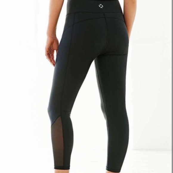 Urban Outfitters Without Walls High Waisted Sheer Detail Running Leggings - Picture 2 of 8